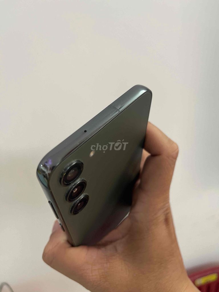 Samsung Galaxy S23 Plus 512GB, phản quang nhẹ. Mua bán Điện thoại tại Quận Tân Bình Tp Hồ Chí Minh được đăng bởi MrA Store hình 1