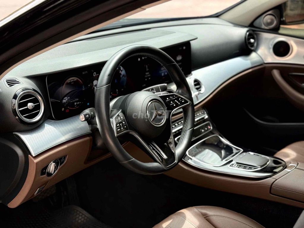 Mercedes Benz E180 model 2022 1 chủ. Mua bán Ô tô tại Quận 8 Tp Hồ Chí Minh được đăng bởi Khoa nguyễn hình 5