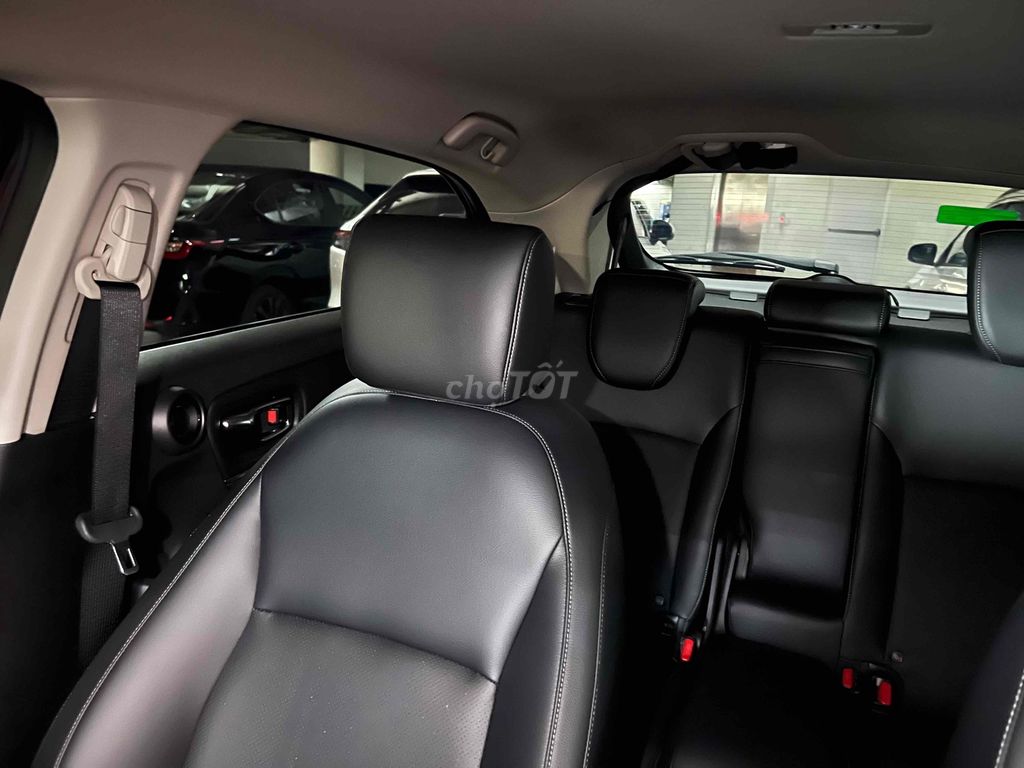 Honda HRV L Sensing 2025 Đỏ 2300 km, quá đẹp, Zin. Mua bán Ô tô tại Quận 7 Tp Hồ Chí Minh được đăng bởi SHOWROOM HONDA ÔTÔ QUẬN 7 hình 12