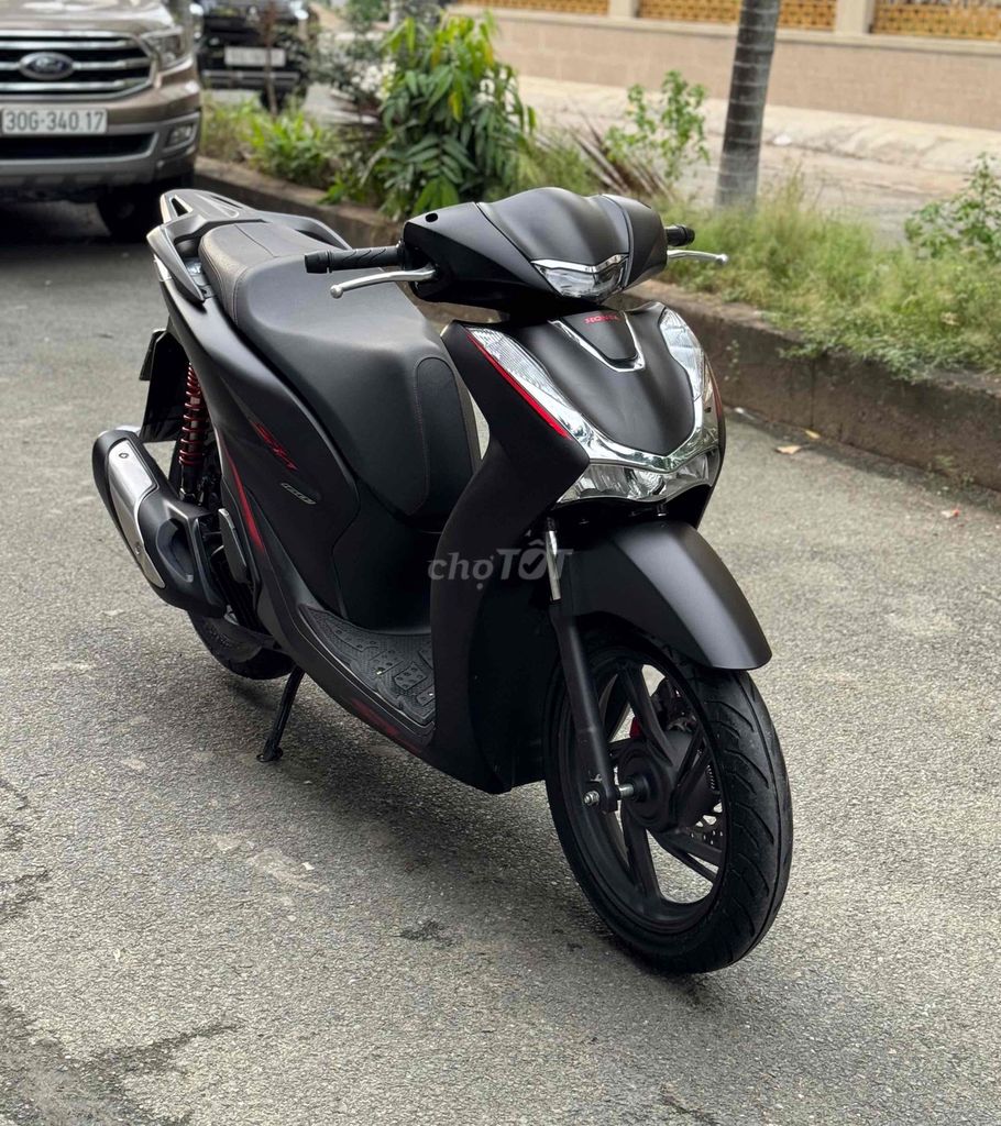 Honda SH 160i ABS 2024 Đen 1000 km. Mua bán Xe máy tại Quận Gò Vấp Tp Hồ Chí Minh được đăng bởi CHXM 86 chuyên bán xe trả góp hình 1