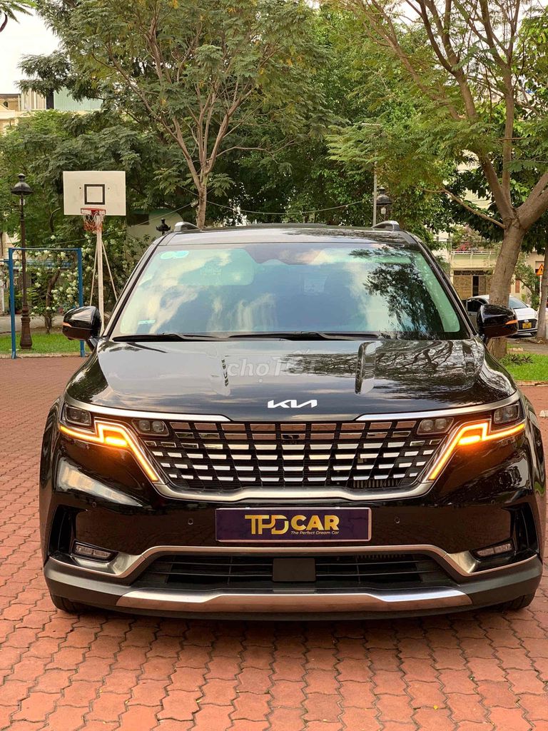 Kia Carnival 2022 2.2D Signature- 27000 km