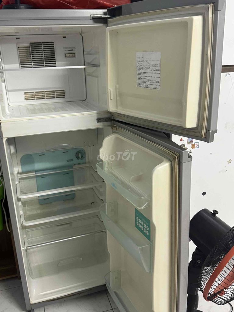 Tủ lạnh Xám Đã sử dụng. Mua bán Tủ lạnh tại Thành phố Thủ Đức Tp Hồ Chí Minh được đăng bởi Pham Xuan Nam hình 1