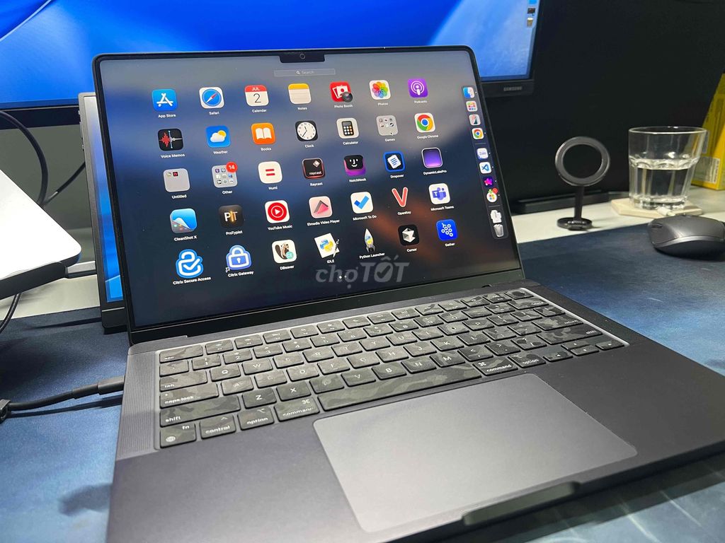 Macbook Pro M3, 18GB/512GB còn bảo hành