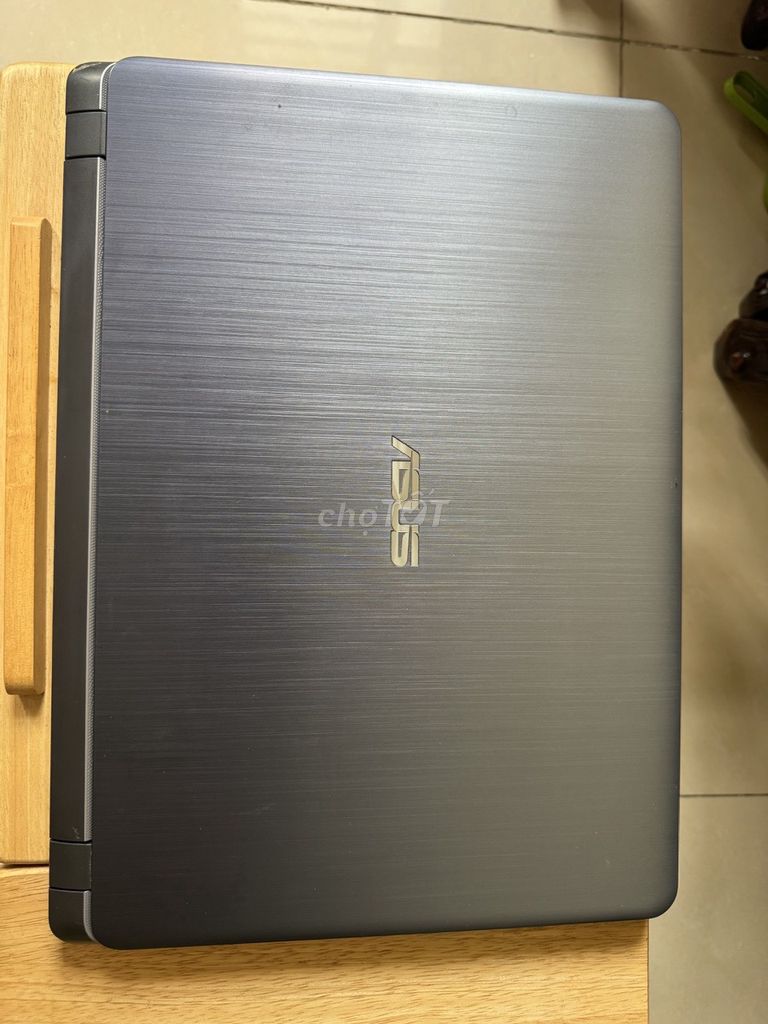 Asus Vivobook Core i5 7200U 15.6 inch 8GB/256GB. Mua bán Laptop tại Quận Tân Bình Tp Hồ Chí Minh được đăng bởi Pham Khoa hình 1