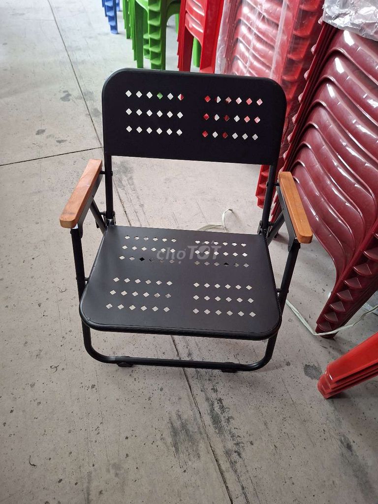 Ghế cà phê Sắt CNC Đen Lớn. Mua bán Bàn ghế tại Thành phố Biên Hòa Đồng Nai được đăng bởi Bùi Huyền hình 1