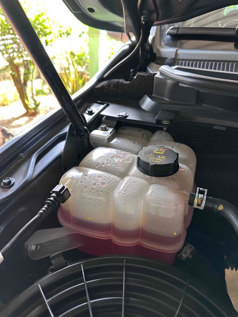 Ford Ranger 2017 XLS 2.2L 4x2 AT - 90000 km. Mua bán Ô tô tại Thành phố Biên Hòa Đồng Nai được đăng bởi Tài Sỷ  hình 7