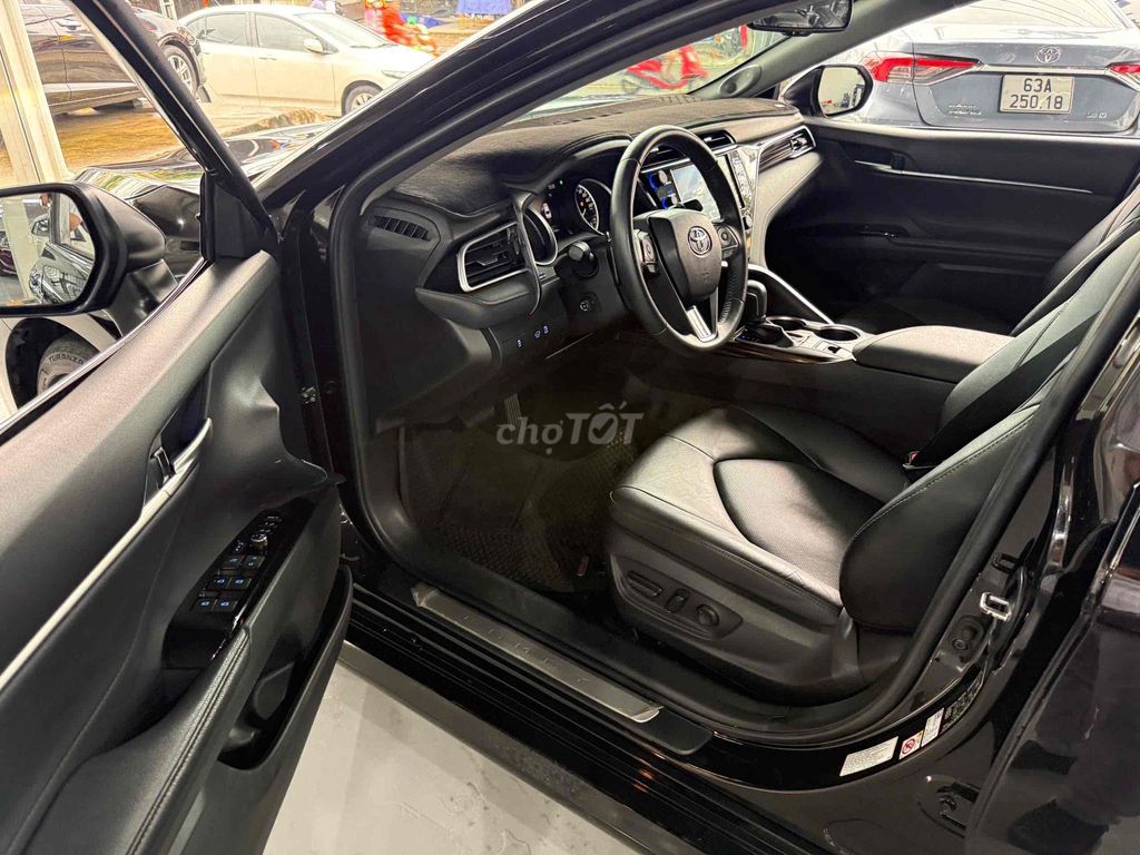 Toyota Camry 2.5Q Đen Tím 45.000 Km 2019 Nhập Thai. Mua bán Ô tô tại Thành phố Thủ Đức Tp Hồ Chí Minh được đăng bởi Long Auto Vạn Phúc hình 9