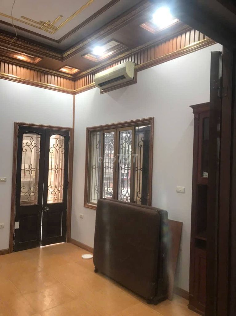 Аренда дома на главной улице Куанг Чунг, Хадонг - 35м², 3 этажа