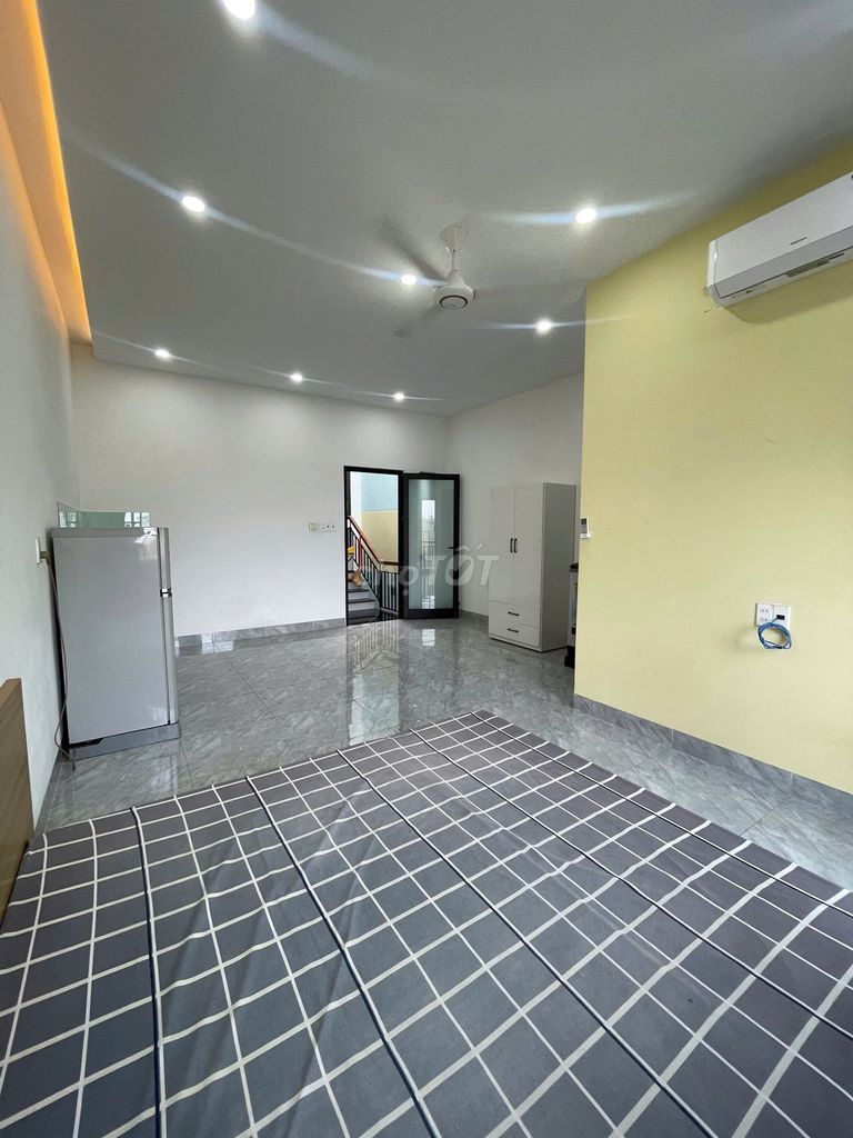 Extra-spacious furnished studio on Hói Kiểng 27 — photo 2