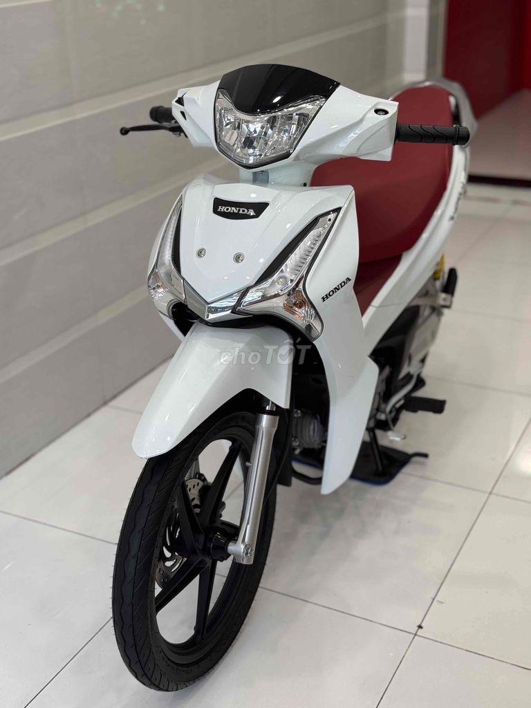 Wave 125i Thái Lan date 2020 đk 2021 trắng đỏ900km