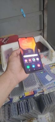 Samsung A50, ram 4gb, 64gb. Mua bán Điện thoại tại Quận Gò Vấp Tp Hồ Chí Minh được đăng bởi A LONG   nhận thanh toán THẺ TÍN DỤNG
