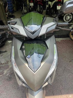 Honda Vario 150 2018 Vàng cát