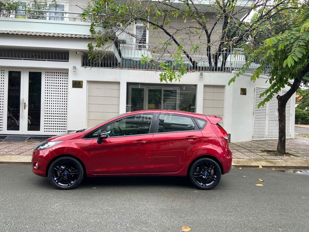 Ford Fiesta S 1.6 AT 2012