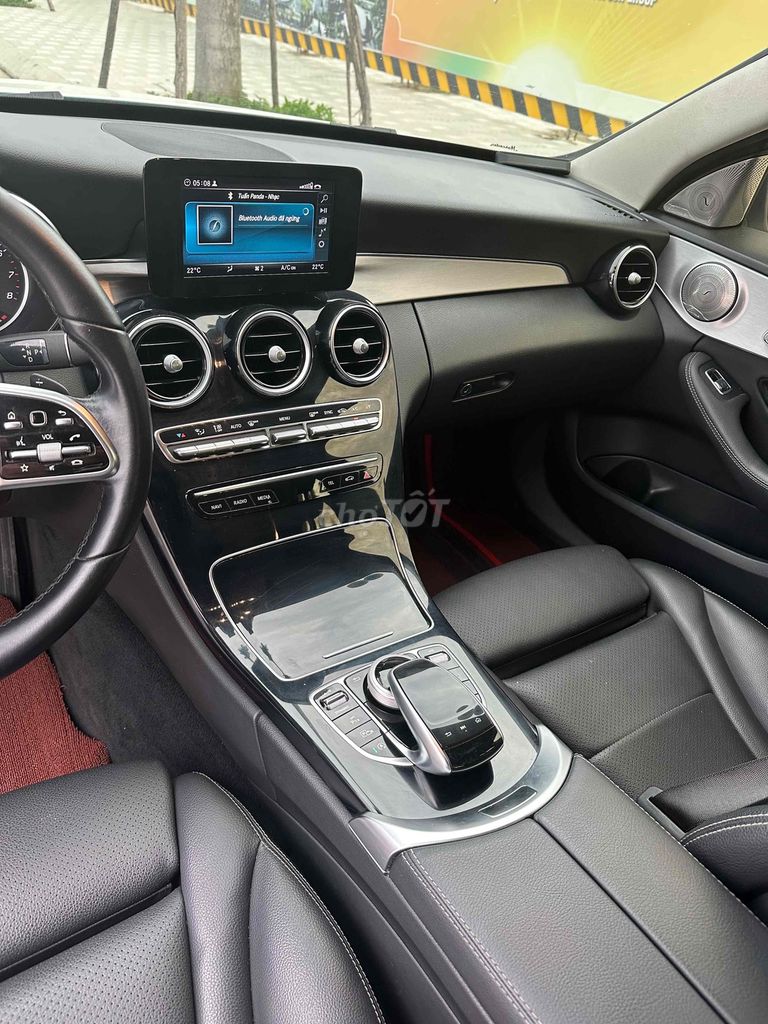 Mercedes-Benz C180 AMG 2021 giá 378 triệu. Mua bán Ô tô tại Quận Thanh Khê Đà Nẵng được đăng bởi HAT hình 5