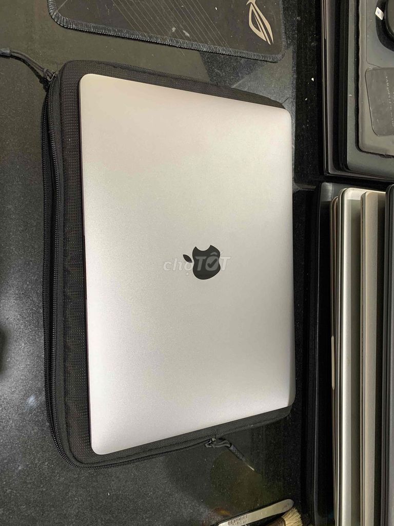MacBook Pro 13 inch 2020 core i5/16g/512g. Mua bán Laptop tại Thành phố Biên Hòa Đồng Nai được đăng bởi Quang Nguyễn hình 1