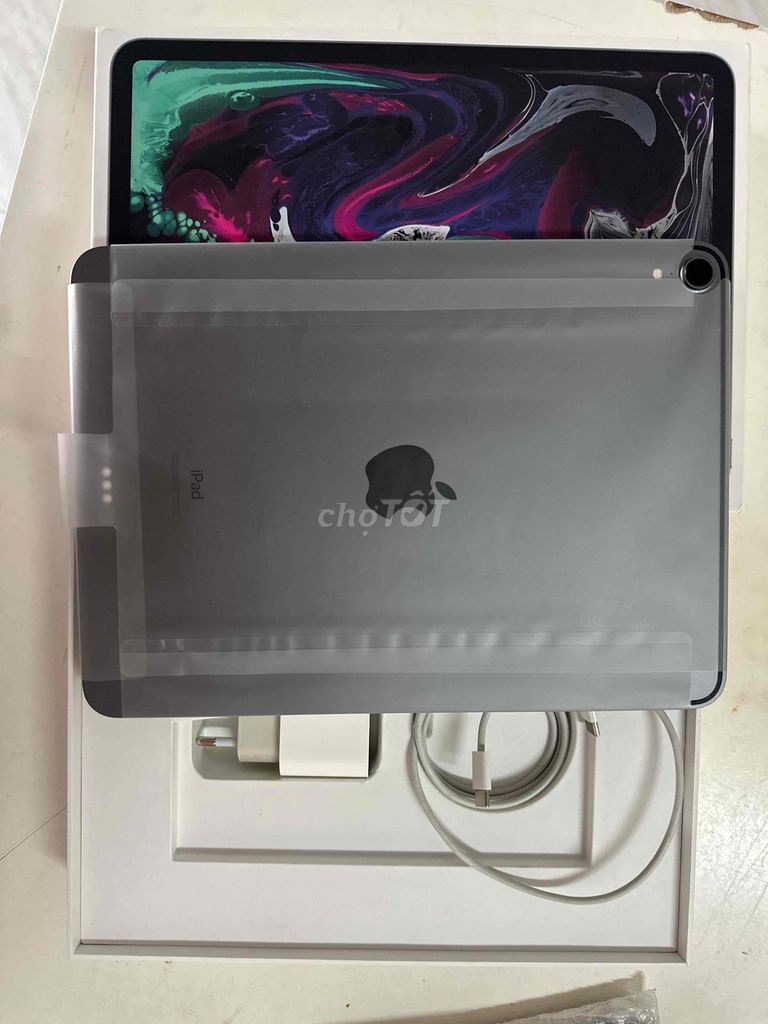 hiếm ipad pro 11inch máy 99, fullbox sạc zin. Mua bán Máy tính bảng tại Thị xã Đông Hòa Phú Yên được đăng bởi Tuấn Quang hình 1