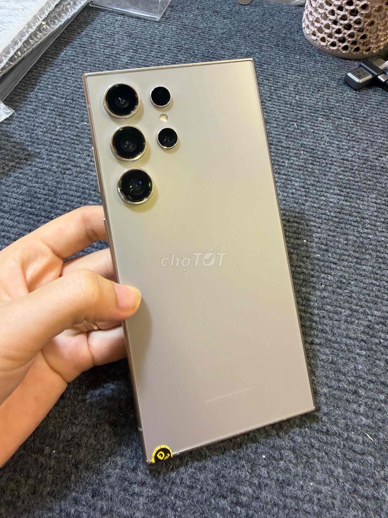 Samsung S24 Ultra 256GB Bạc. Mua bán Điện thoại tại Quận Cầu Giấy Hà Nội được đăng bởi Thanh Thoa hình 1