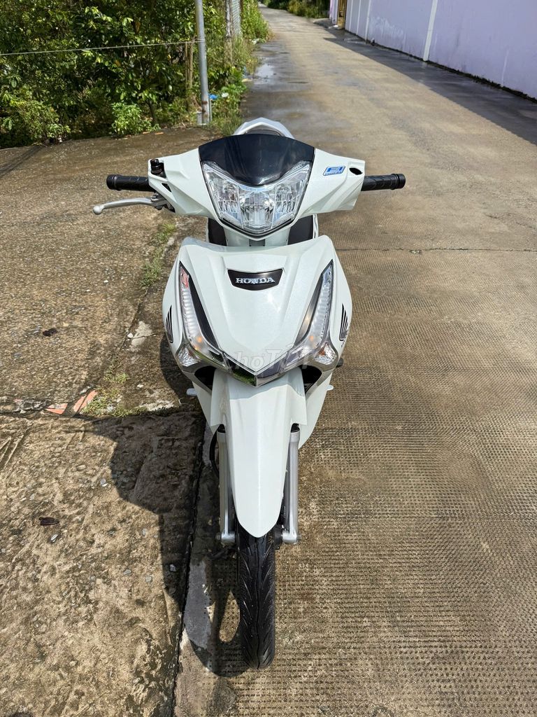 Future 2023. Mua bán Xe máy tại Thành phố Bến Tre Bến Tre được đăng bởi Đỗ nhân nghĩa hình 2