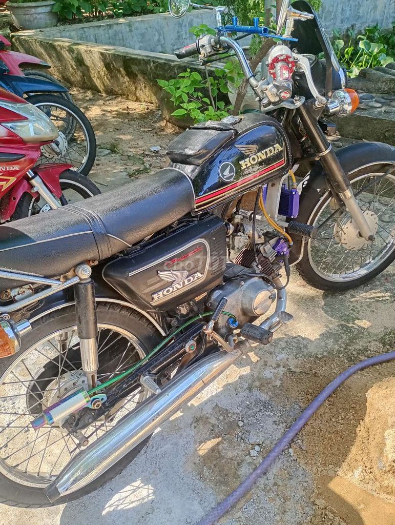 Xe đẹp máy êm. Mua bán Xe máy tại Quận Liên Chiểu Đà Nẵng được đăng bởi Huy hình 4