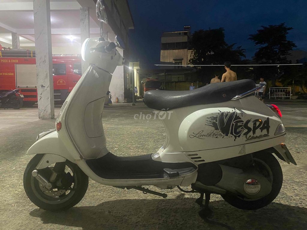 vespa 125 65km 18.xxx. Mua bán Xe máy tại Quận Sơn Trà Đà Nẵng được đăng bởi Châu hình 2