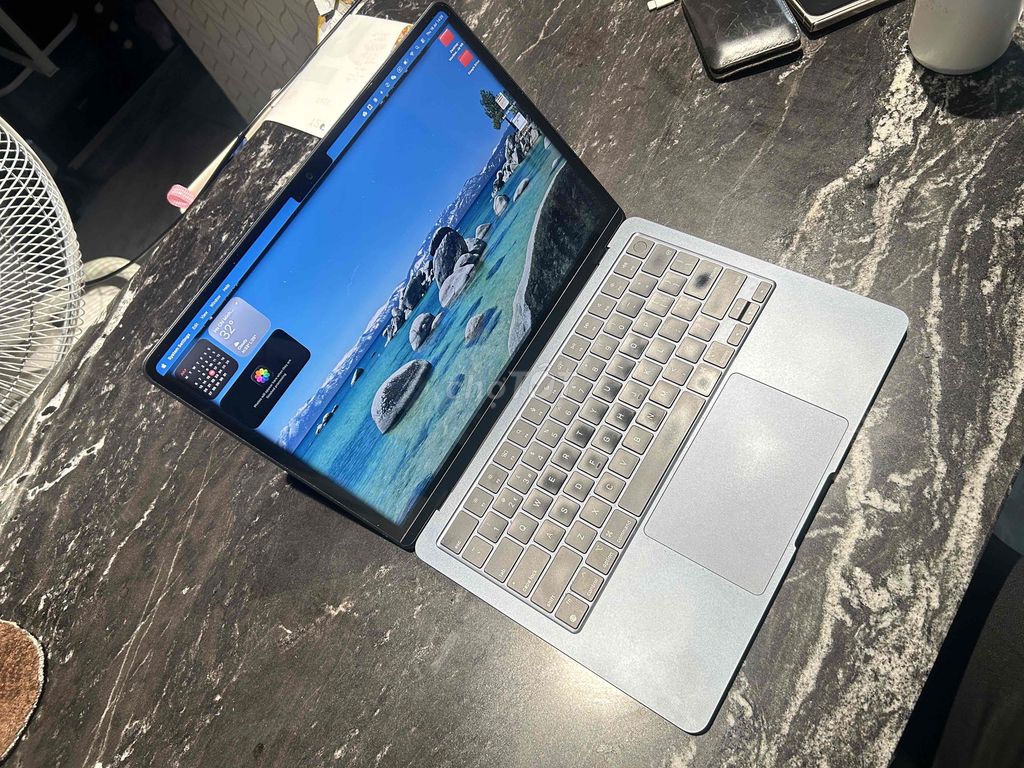 Apple MacBook Air M2 8GB/256GB Xanh Đậm còn mới. Mua bán Laptop tại Huyện Nhà Bè Tp Hồ Chí Minh được đăng bởi Van Tan Le (Architect) hình 1
