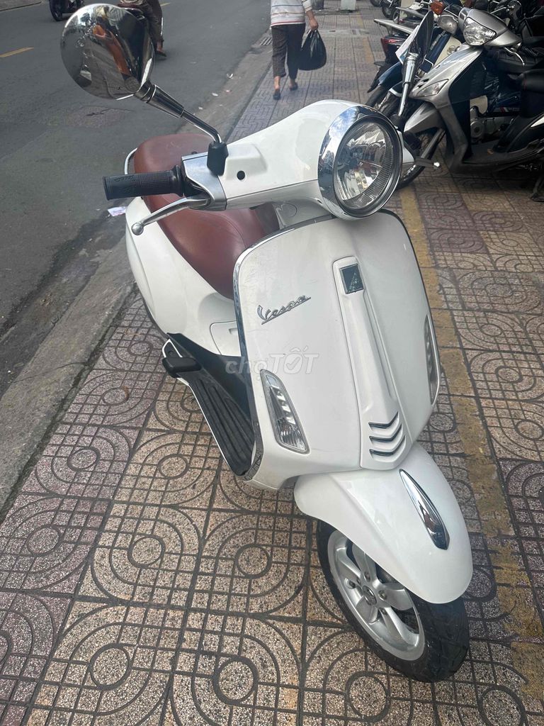 Vespa PRIMAVERA 125CC 2015. Mua bán Xe máy tại Quận 10 Tp Hồ Chí Minh được đăng bởi anh ya ya hình 2