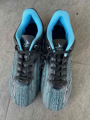 Cần pass lại giầy đá banh size 43. Mua bán Giày dép tại Quận 7 Tp Hồ Chí Minh được đăng bởi Nguyễn Văn Hiếu