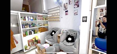 Tuyển thợ gội đầu và nail