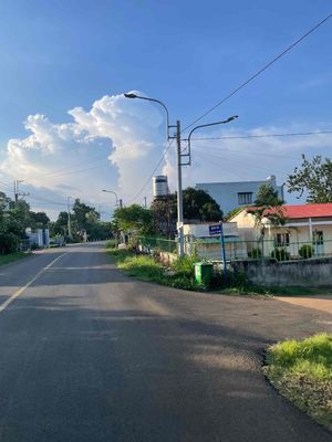 Nhà Vườn trái cây Bình Lộc Long Khánh Đồng nai. Mua bán đất tại Thành phố Long Khánh Đồng Nai được đăng bởi Đào Viễn Đông