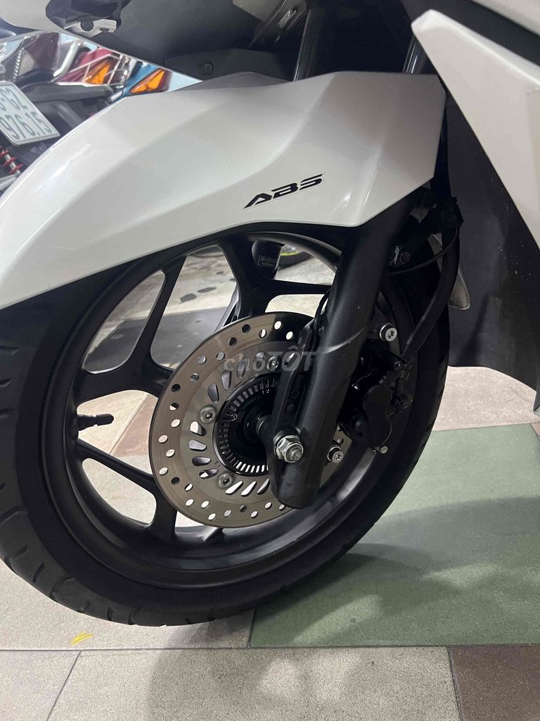 mới về (PCX)trắng tuyết mới tin zin hết nhe ac ơi. Mua bán Xe máy tại Quận Phú Nhuận Tp Hồ Chí Minh được đăng bởi CuBi Thanh Sơn hình 3