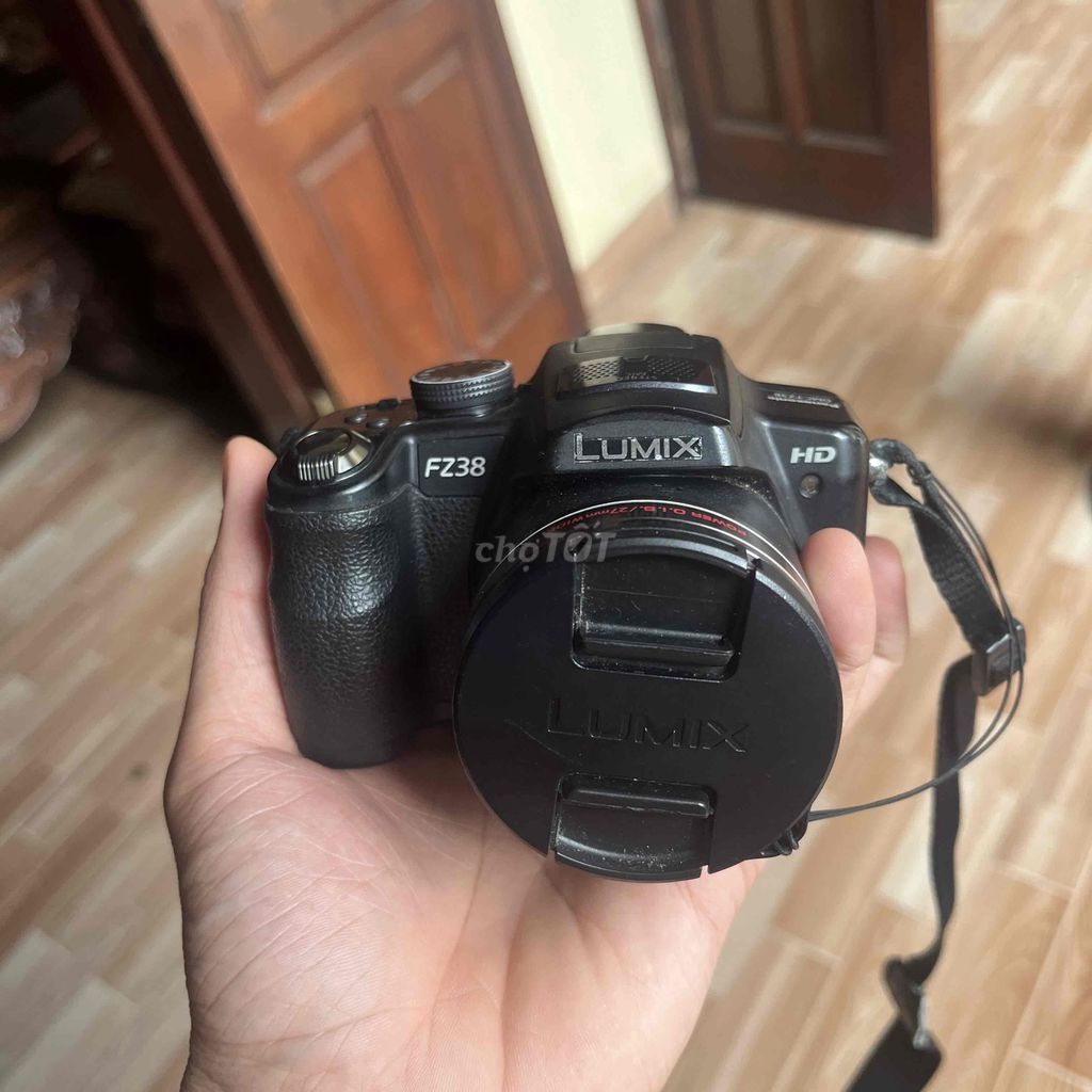 Máy ảnh Panasonic DMC-FZ38 Đen. Mua bán Máy ảnh, Máy quay tại Huyện Thạch Thất Hà Nội được đăng bởi Đăng Cường hình 1
