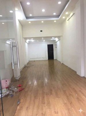Аренда · 6 комн. · 75 м² · Quận Tân Bình, ул. Đường Cách Mạng Tháng 8