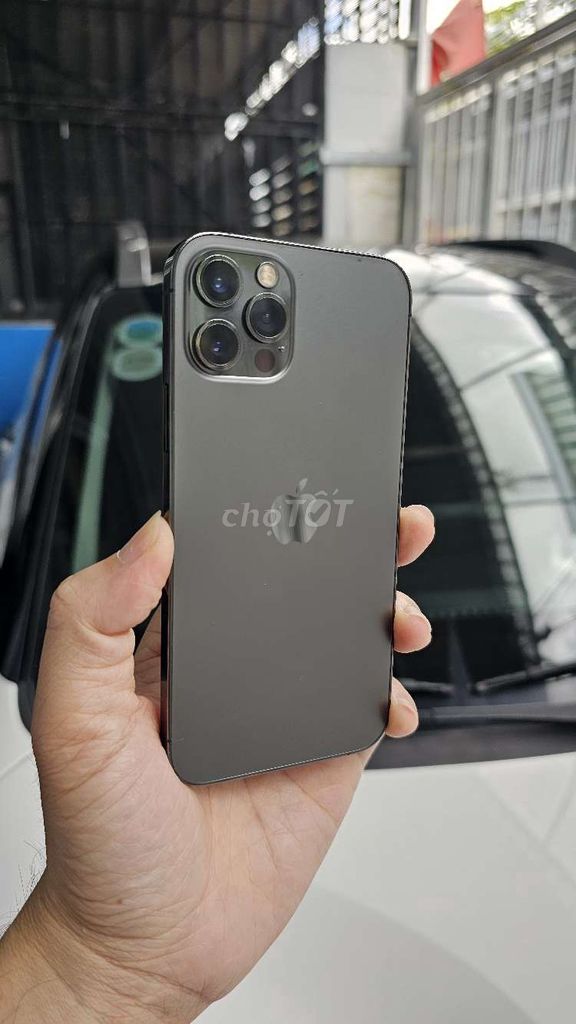 Apple iPhone 12 Pro 256GB Đen Đã dùng. Mua bán Điện thoại tại Thành phố Buôn Ma Thuột Đắk Lắk được đăng bởi Thái Bình hình 1