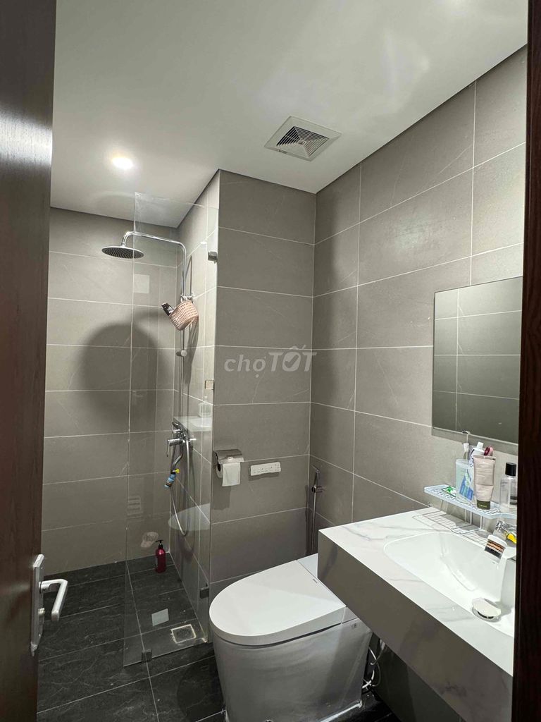 Modern 2-bedroom apartment at Mia Centre Point — photo 9