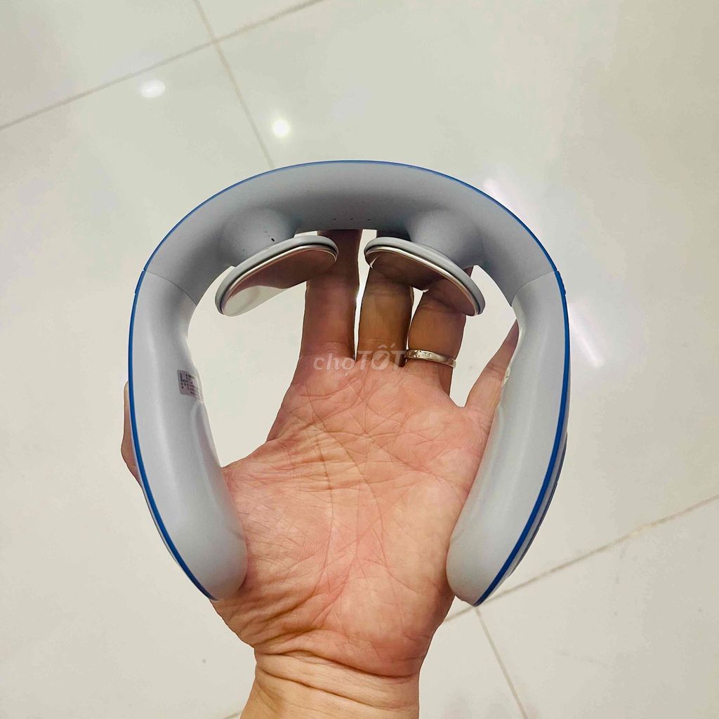 Máy massage cổ Xanh trắng. Mua bán Nội thất, đồ gia dụng khác tại Quận Bình Thạnh Tp Hồ Chí Minh được đăng bởi ukyo2610 hình 1