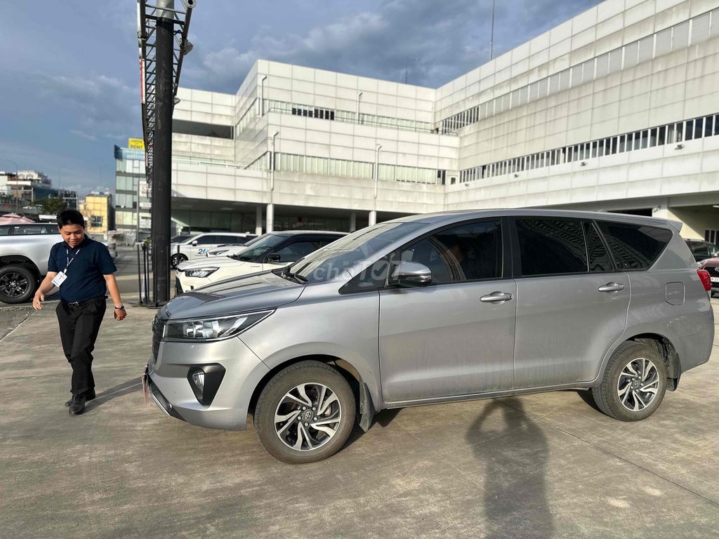 Toyota Innova 2024 E 2.0 MT - 34000 km xe đẹp. Mua bán Ô tô tại Quận Bình Thạnh Tp Hồ Chí Minh được đăng bởi phuongneo hình 2