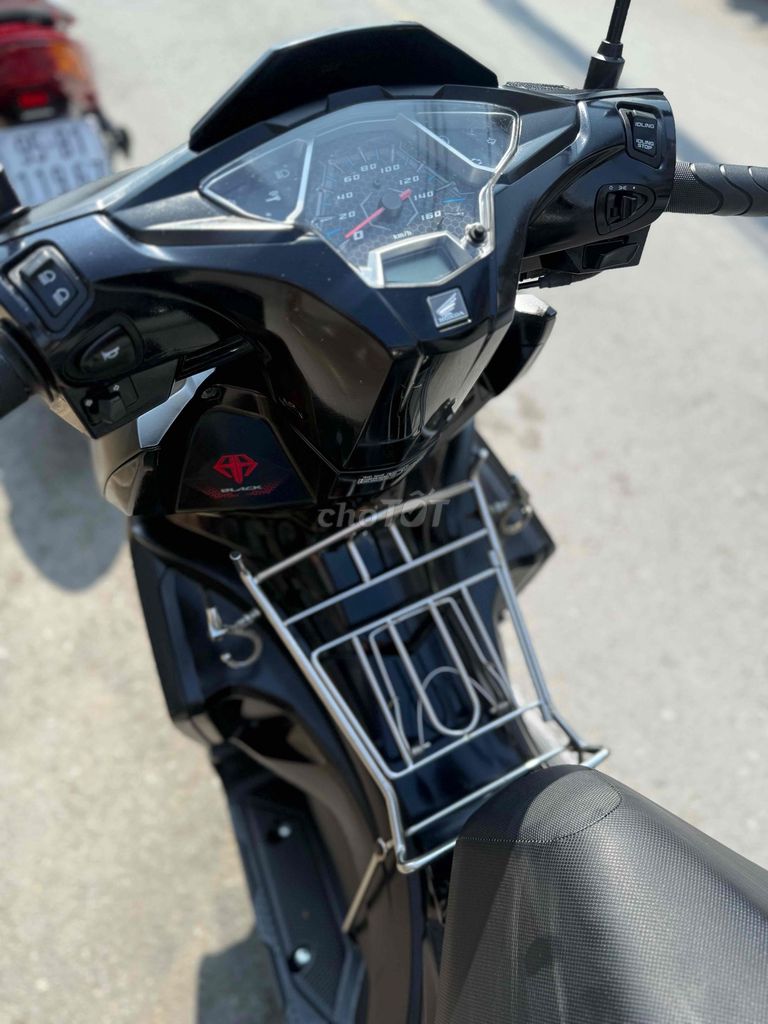 Airblade 2019 Smakey B65 GÓP CẦN CCCD ĐỦ 18 TRẢ 0₫. Mua bán Xe máy tại Quận Ninh Kiều Cần Thơ được đăng bởi XE MÁY HOÀNG YẾN hình 5