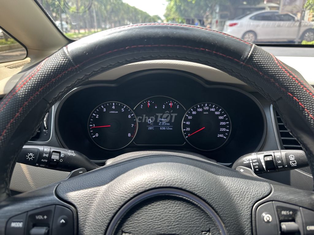 Kia Rondo 2019 GAT 64000 km. Mua bán Ô tô tại Quận 8 Tp Hồ Chí Minh được đăng bởi Duong Thanh Hieu hình 2