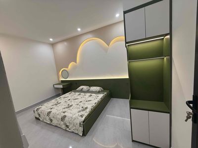 nhà 2 tầng 2 mê đúc mới xây dựng