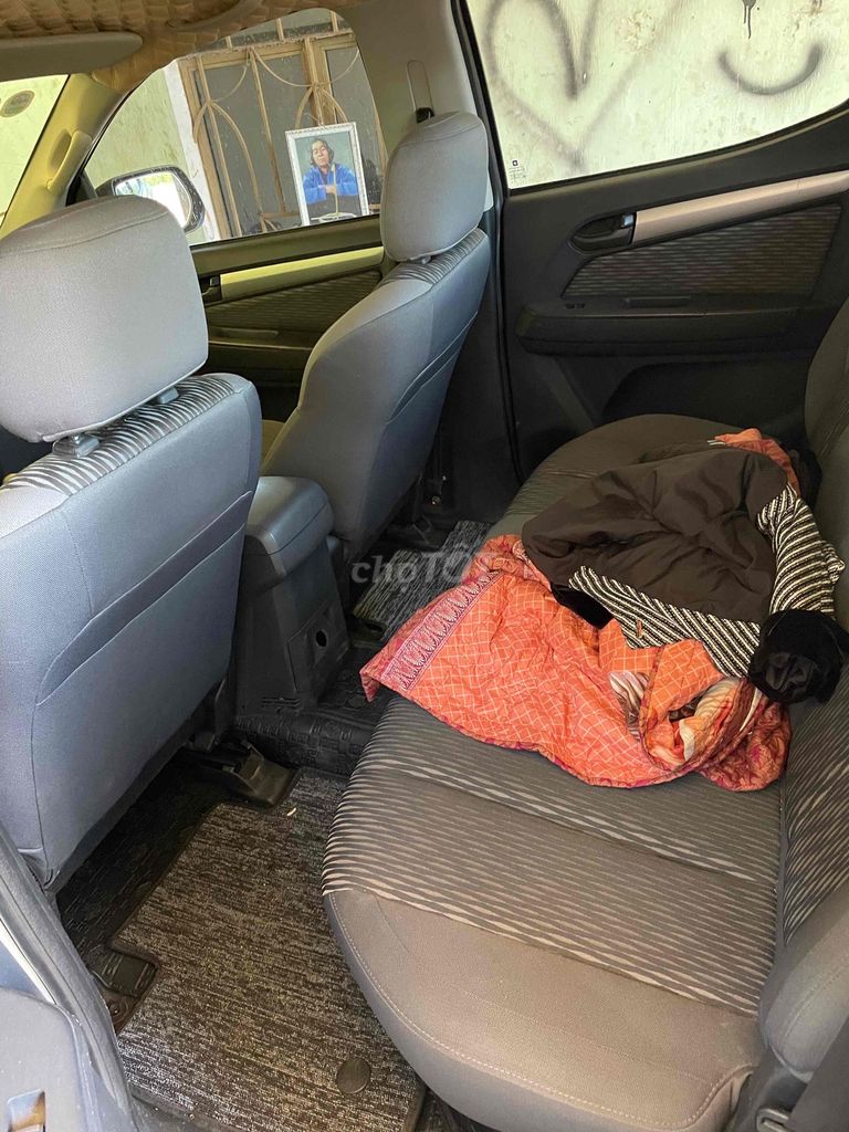 Chevrolet Colorado 2015 LT 2.5L 4x4 MT - 135000 km. Mua bán Ô tô tại Huyện Mang Yang Gia Lai được đăng bởi Lê Thành hình 5