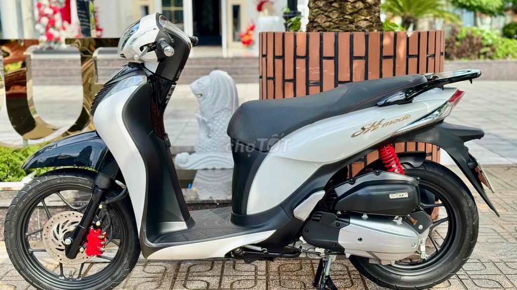 Sh Mode 125 2015 Khoá Lớn Mới 90% ( Bstp 9c ). Mua bán Xe máy tại Thành phố Thủ Đức Tp Hồ Chí Minh được đăng bởi Cữa Hàng Xe Máy Hoàng Mỹ  hình 6