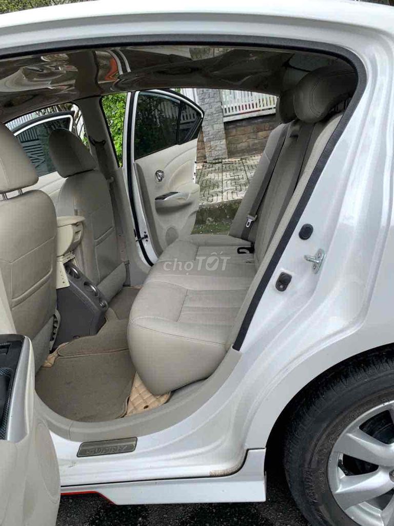 Nissan Sunny 2018 1.5 XV Premium - 68000 km. Mua bán Ô tô tại Quận 12 Tp Hồ Chí Minh được đăng bởi văn hình 9