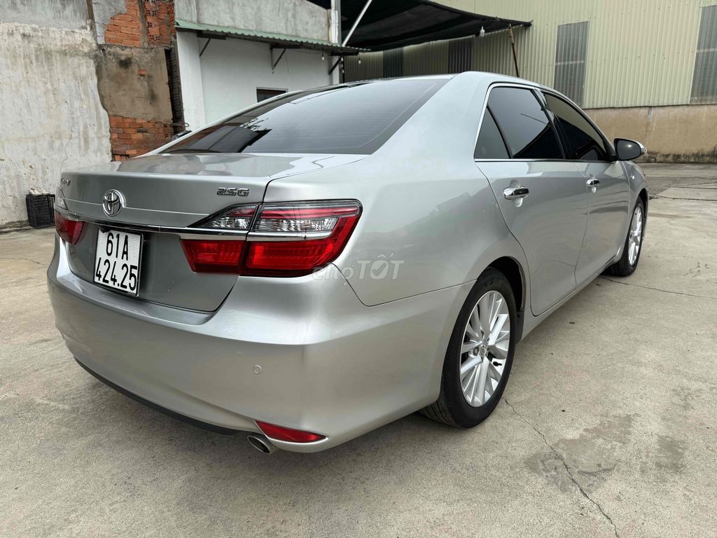 Toyota Camry 2015 2.5G - 92000 km. Mua bán Ô tô tại Quận Bình Tân Tp Hồ Chí Minh được đăng bởi Nguyễn Tấn Nghiêm hình 4