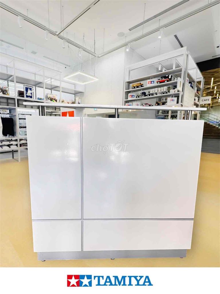 Pass quầy lễ tân 1,2m đặt đóng chắc chắn và mới