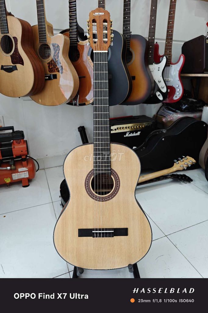 Đàn guitar Victoria gỗ nâu nhạt. Mua bán Nhạc cụ tại Quận 10 Tp Hồ Chí Minh được đăng bởi Tuấn Nguyễn Guitar hình 1