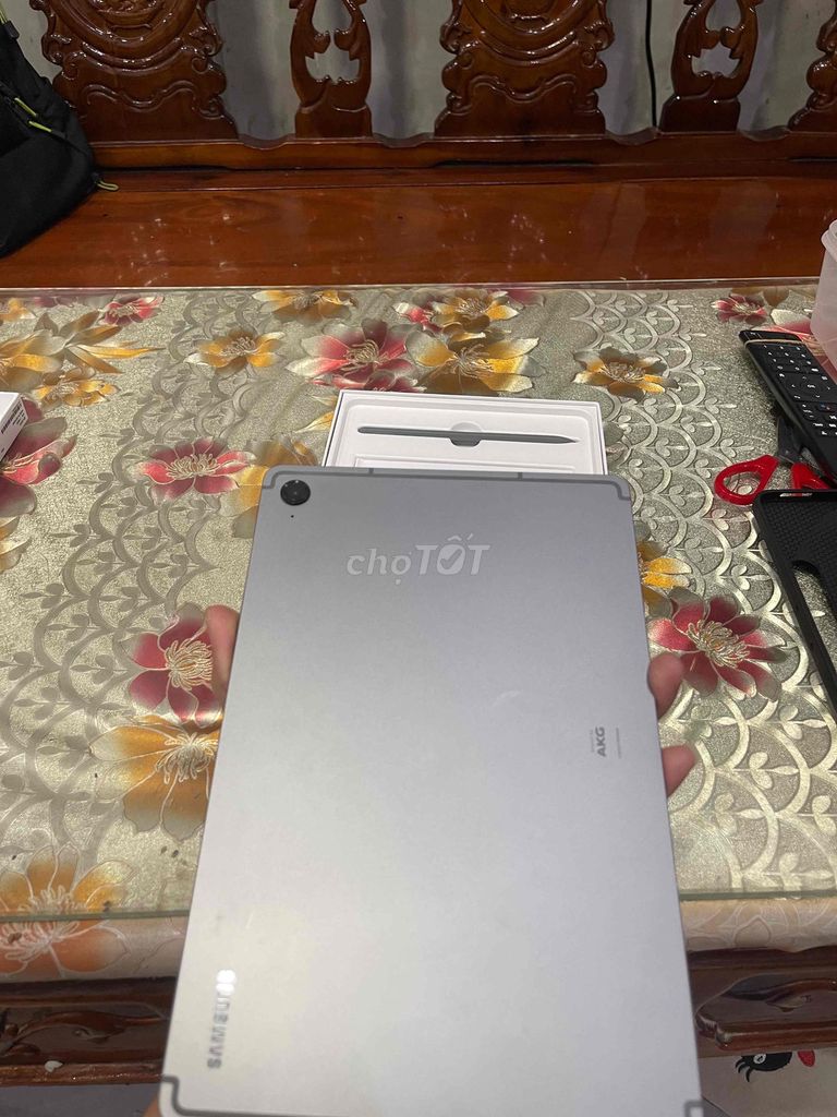 Samsung Galaxy Tab S9 FE 128GB bảo hành 3/2026. Mua bán Máy tính bảng tại Thành phố Thuận An Bình Dương được đăng bởi A Liem hình 1