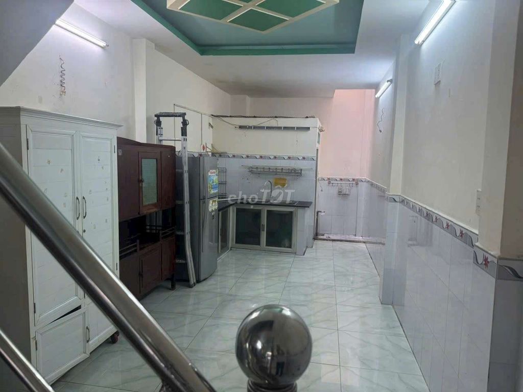 Дом в переулке 2,5м, Куан 8