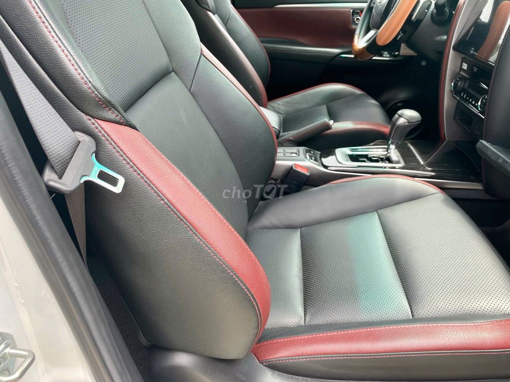 Toyota Fortuner Legender 4x2 AT 2023 - 19000 km. Mua bán Ô tô tại Thành phố Thủ Đức Tp Hồ Chí Minh được đăng bởi ĐỨC XE LƯỚT hình 9