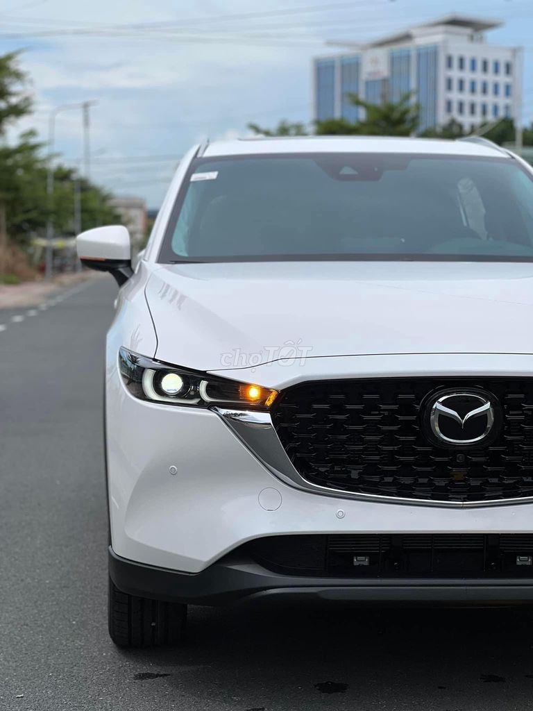 MAZDA CX5 KHUYẾN MÃI 50TR TẶNG BẢO HIỂM XE. Mua bán Ô tô tại Quận 7 Tp Hồ Chí Minh được đăng bởi Tú Mada Kia Phú Mỹ Hưng hình 5