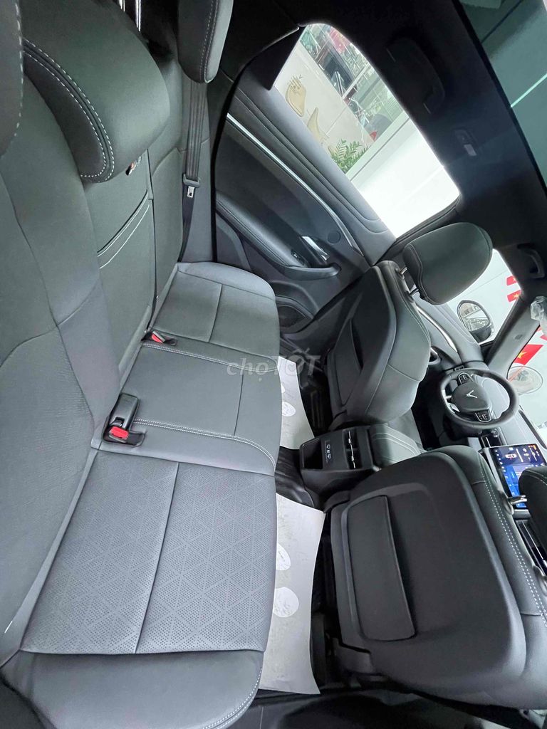 VinFast VF7 2025 xe sẵn, lãi suất từ 4.8%/3năm. Mua bán Ô tô tại Quận 12 Tp Hồ Chí Minh được đăng bởi Vinfast Phan Trọng Tuệ Q12 hình 7